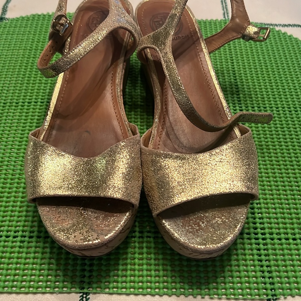Tory Burch sandals 8 - Picture 2 of 10